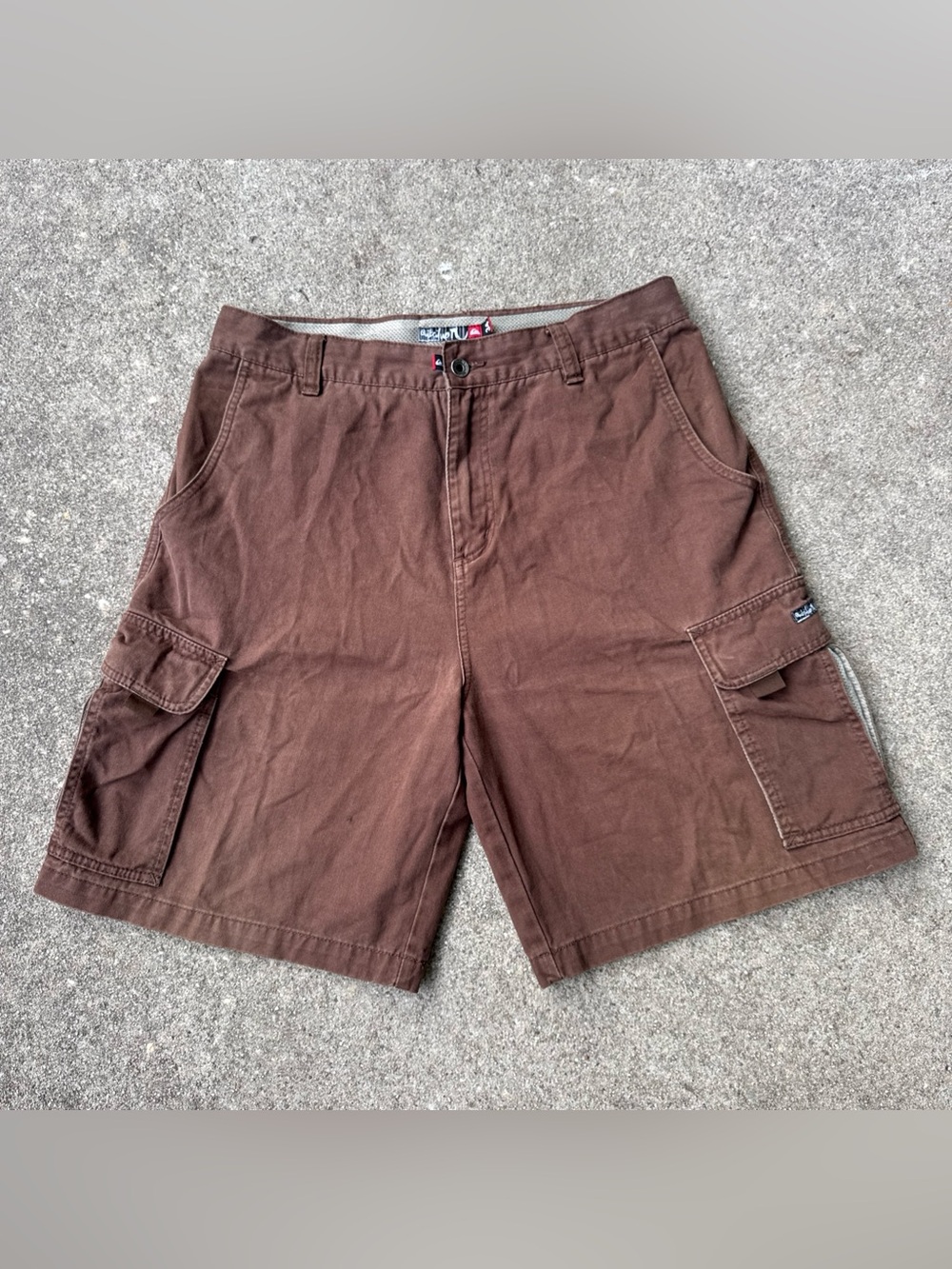 Vintage Y2K 2000s Baggy Quiksilver Surf Skate Cargo Shorts Brown Size 34